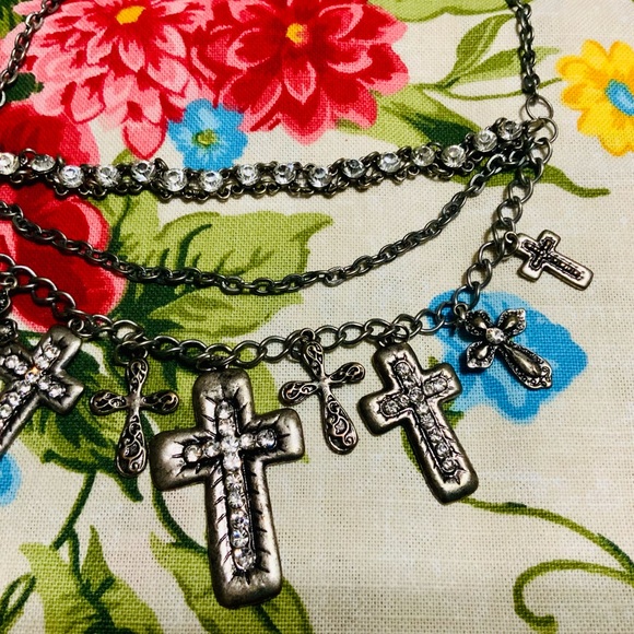 Goth style cocker with multi chain necklace - Picture 4 of 10